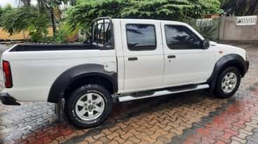 A picture of NISSAN HARDBODY DJG