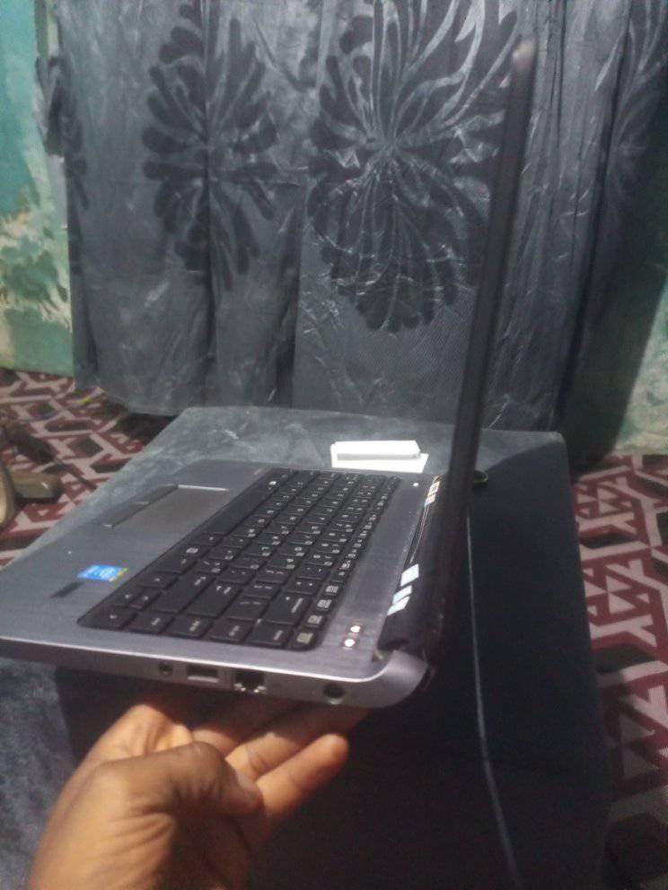 A picture of Hp probook laptop
