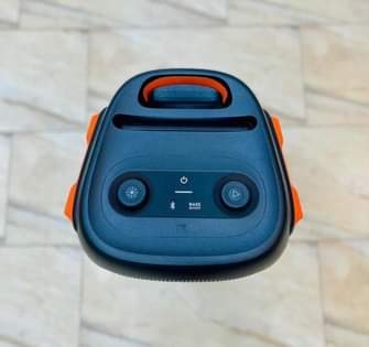 A picture of Jbl party box 110