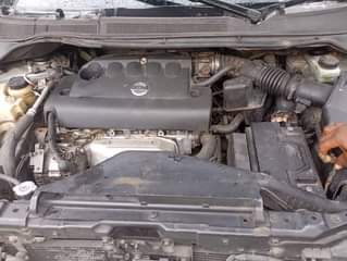 A picture of 2005 Nissan Presage V4