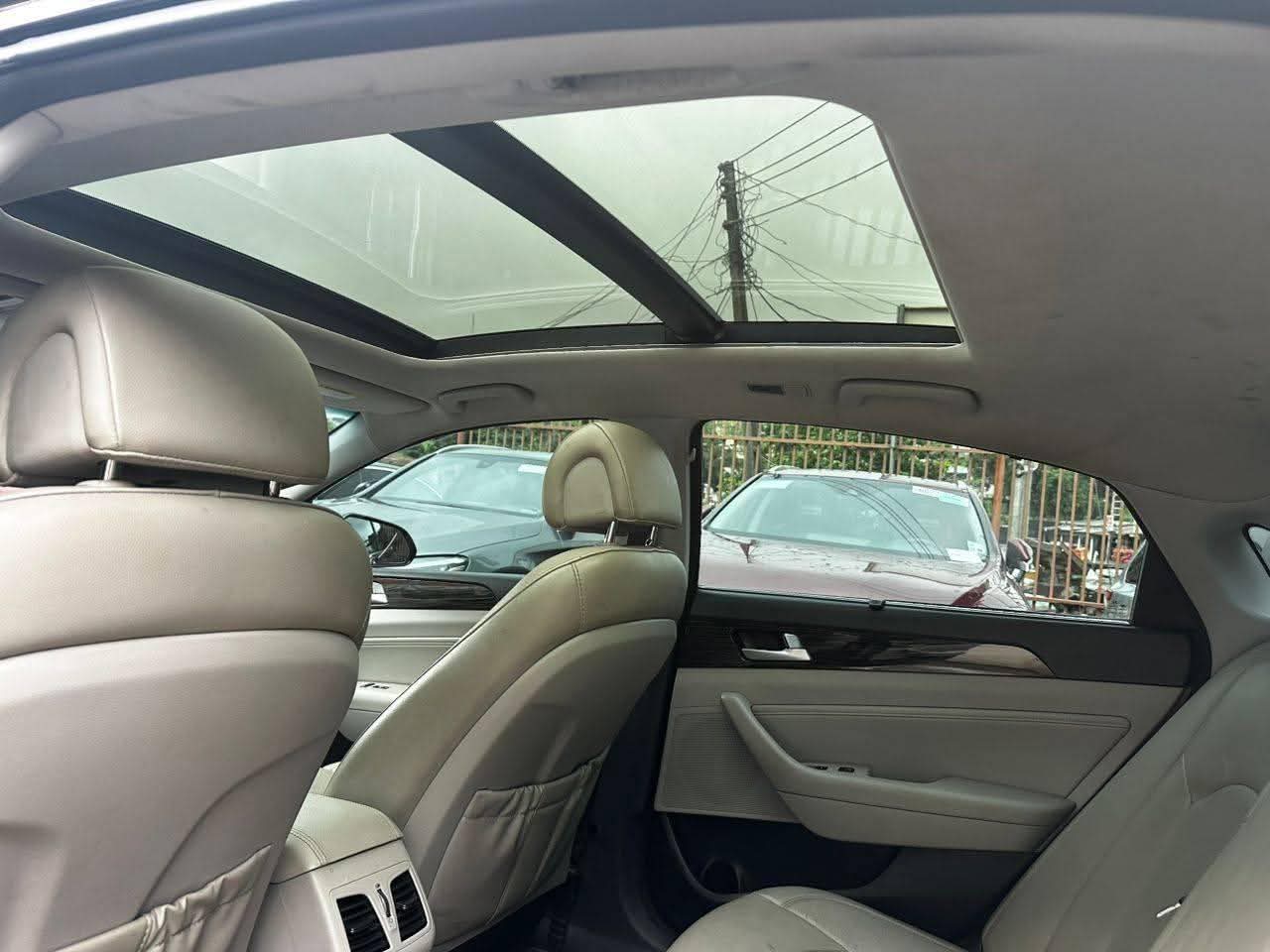 A picture of 2015 Hyundai sonata