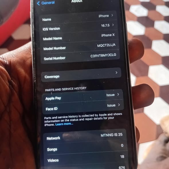 A picture of Iphone x 64 gig no fd