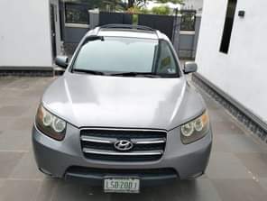 A picture of Very Clean And Sound Hyundai Santafe 2007 Model Firstbody paint