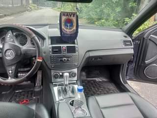 A picture of MERCEDES C300