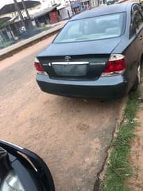 A picture of 2004 Toyota Camry