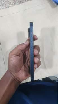 A picture of Iphone12 plain