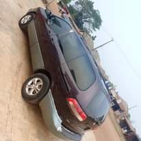 A picture of Toyota sienna 03