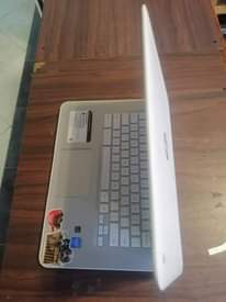 A picture of Hp Chromebook with chrome OS