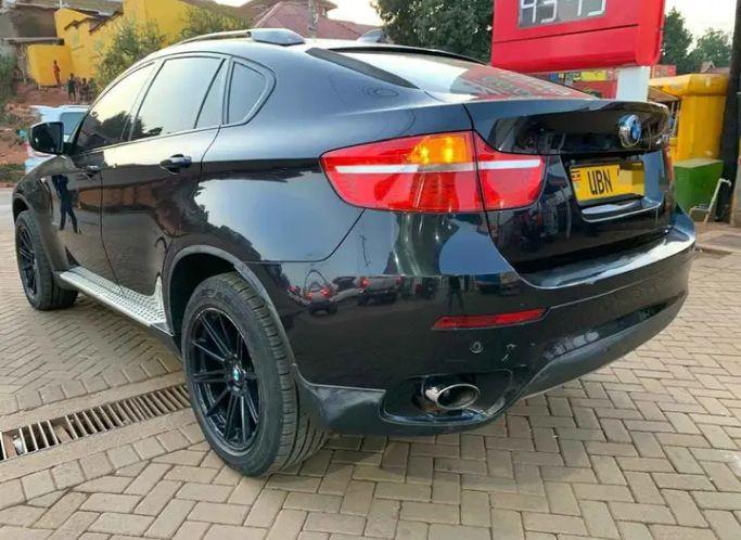 A picture of 2016 BMW x6