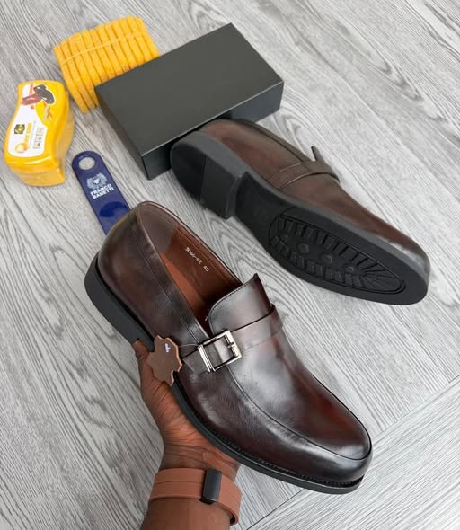 A picture of Men s shoes