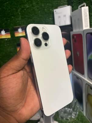 iPhone M.