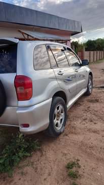 A picture of Toyota rav 4