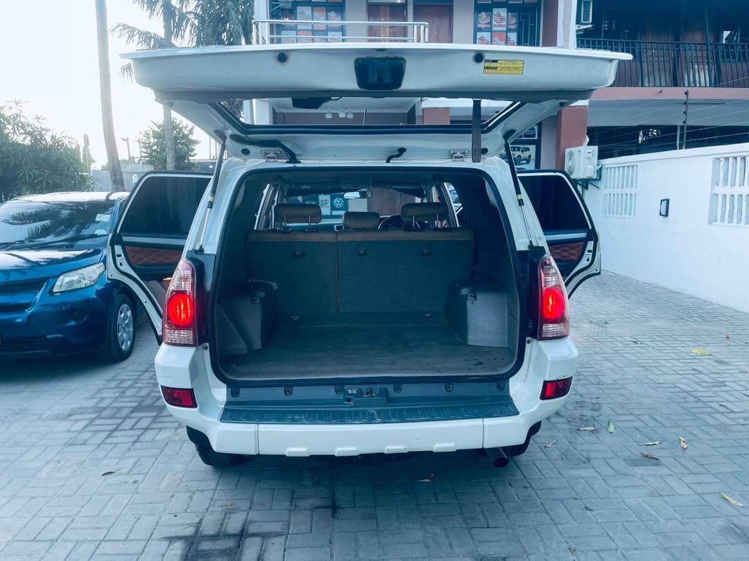 A picture of SURF NEW MODEL DUP 2005 WHITE 33 5MIL