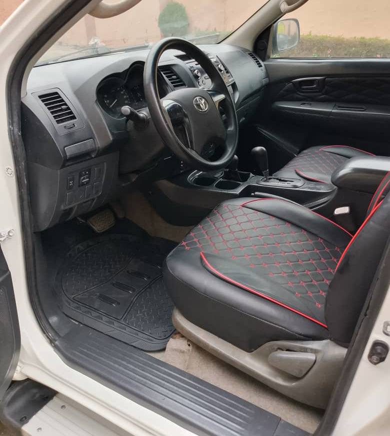 A picture of Clean Used 2014 Toyota Hilux Automatic with Auxiliary