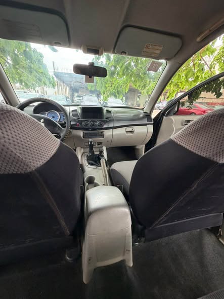 A picture of MITSUBISHI L200 TRUCK 2009