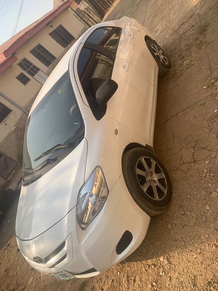 A picture of Toyota Yaris 08