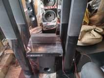 A picture of LG hometheatre set