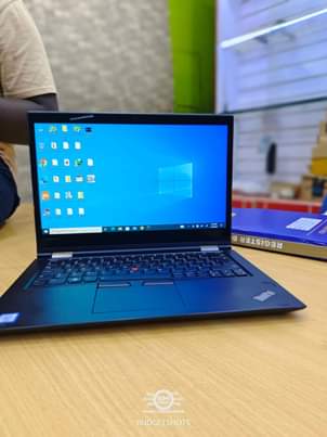 A picture of LENOVO YOGA 370 I5
