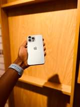 A picture of iPhone 13 Pro Max 256gb