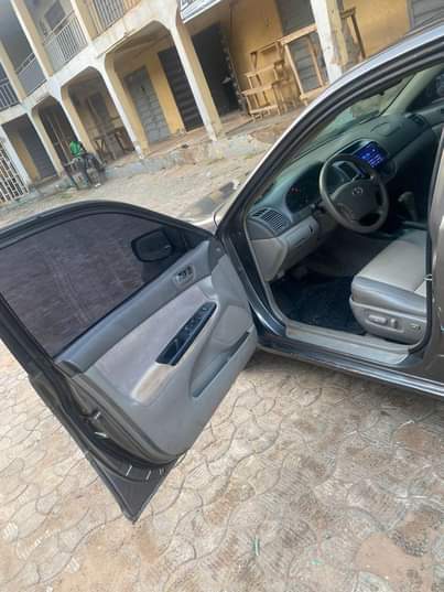 A picture of 2005 Toyota Camry big daddy