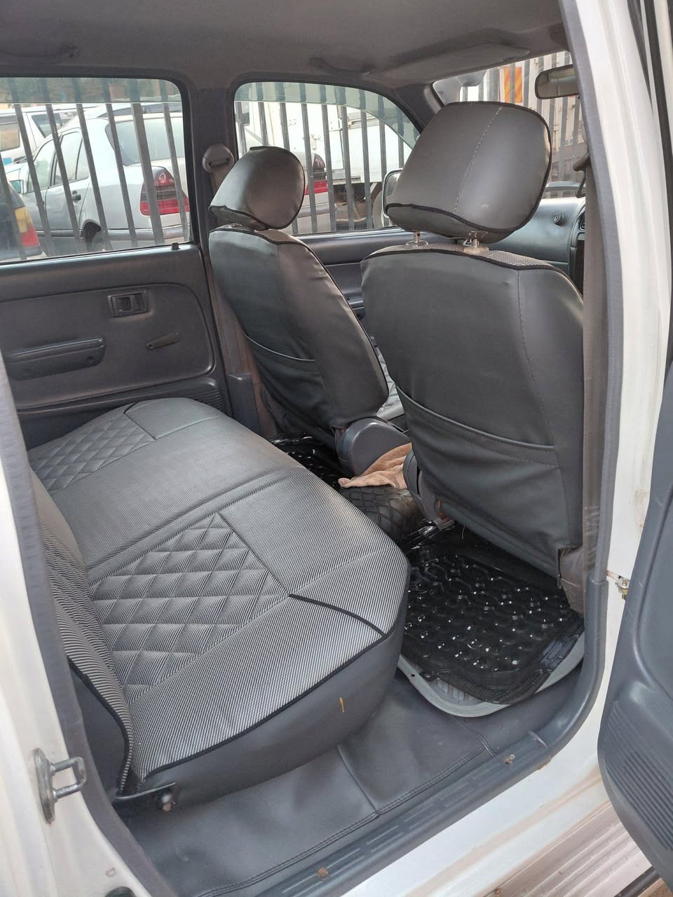 A picture of Hilux 3L 50m 0759700430