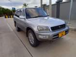 A picture of TOYOTA RAV OLD