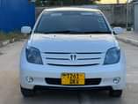 A picture of TOYOTA IST