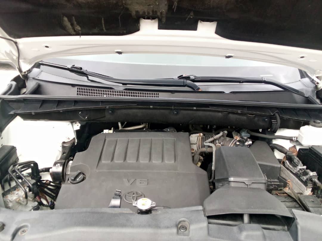 A picture of Toyota Highlander 2014 model full option accident free foreign used