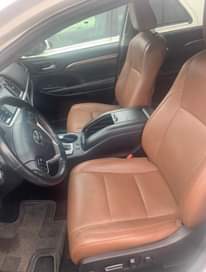 A picture of Toks 2017 Toyota Highlander platinum