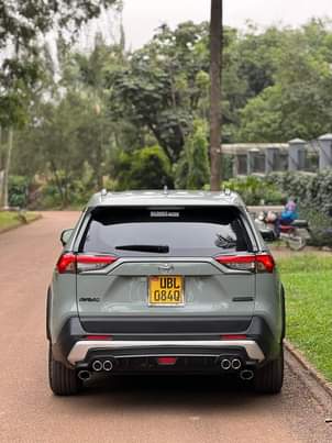 A picture of TOYOTA RAV4