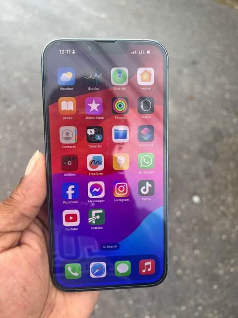 iPhone M.