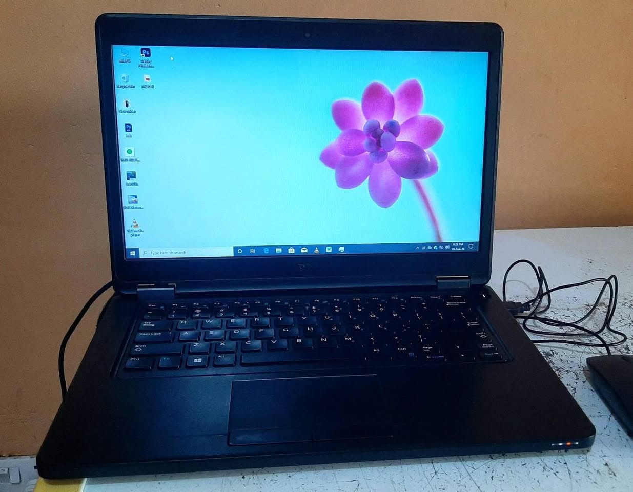 A picture of Dell Laptop