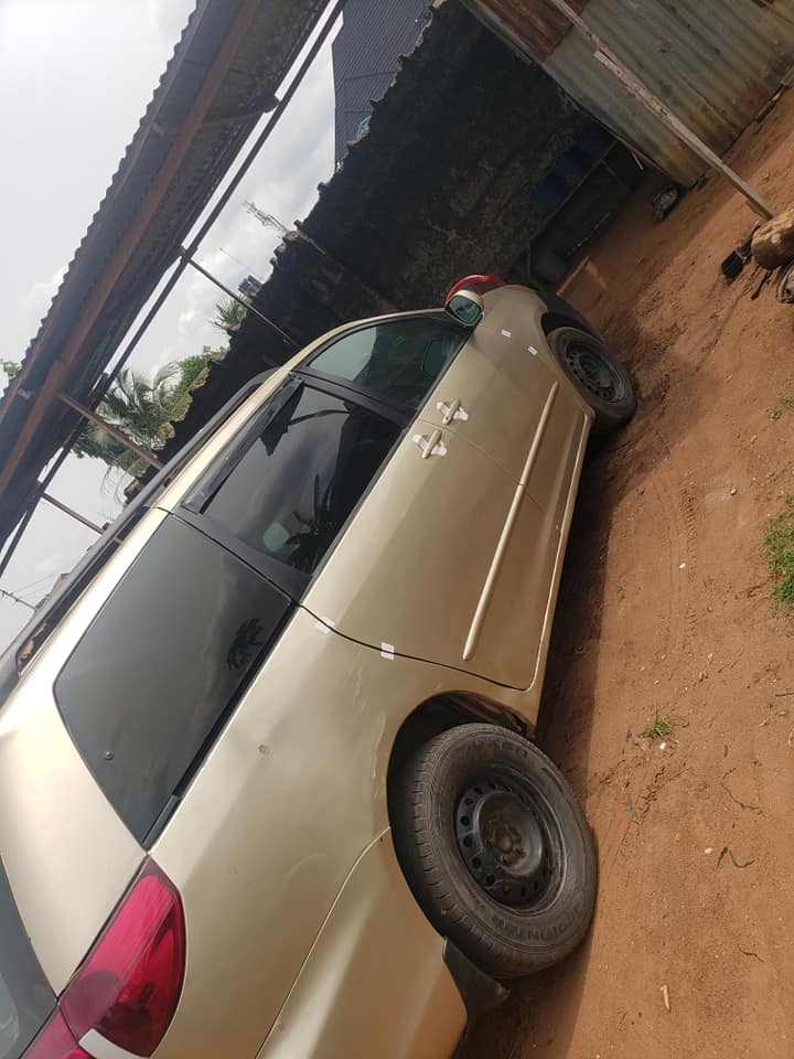 A picture of Car