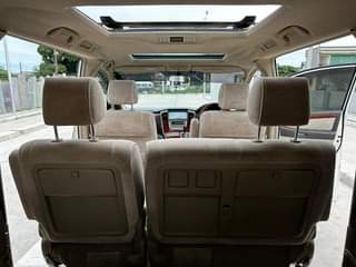 A picture of TOYOTA ALPHARD DSJ Location DSM BEI PRICE 15 800 000