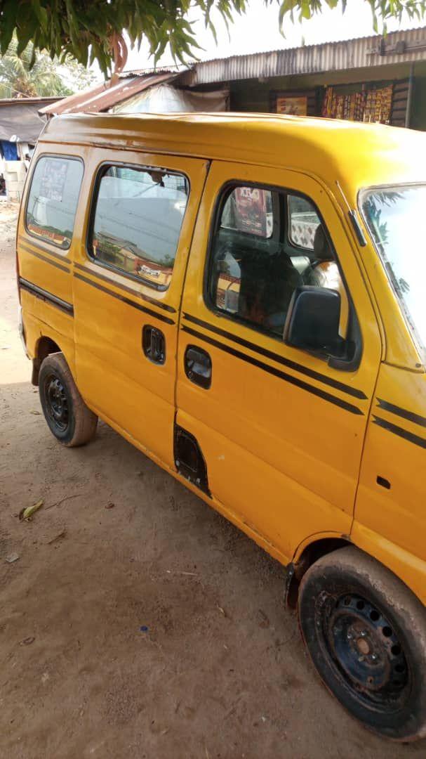 A picture of 2005 Suzuki korope