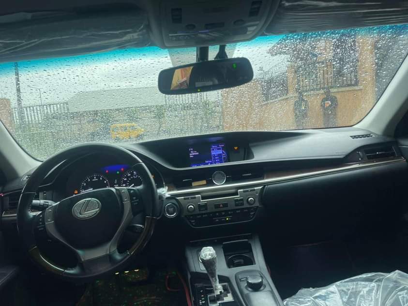 A picture of 2014 Lexus Es350 registered upgraded 2018