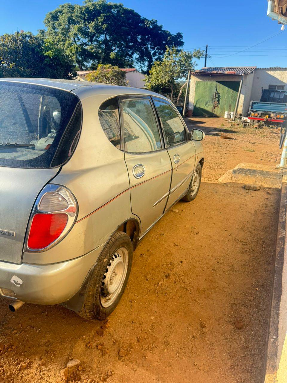 cars under 2000