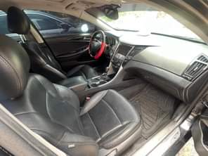 A picture of Brand Hyundai Model Sonata Year 2012 Price 7 6m AC
