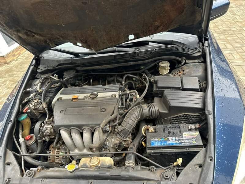A picture of Super sharp with an untempered engine and gear AC freezing