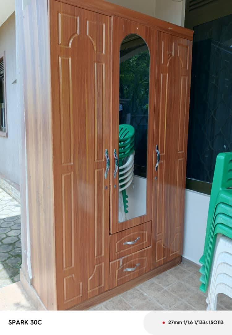 A picture of Household items on quick sale