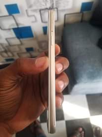 A picture of Oppo f1s