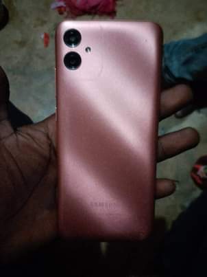 A picture of Samsung A04E