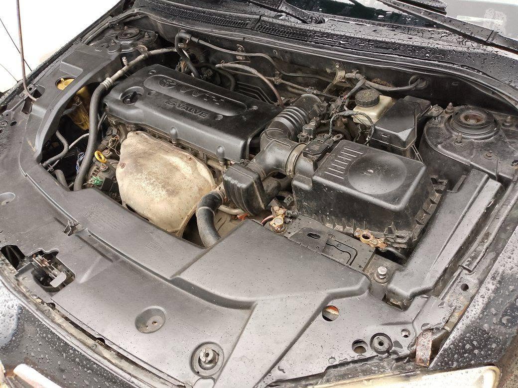 A picture of 2006 Toyota Avensis 06 06