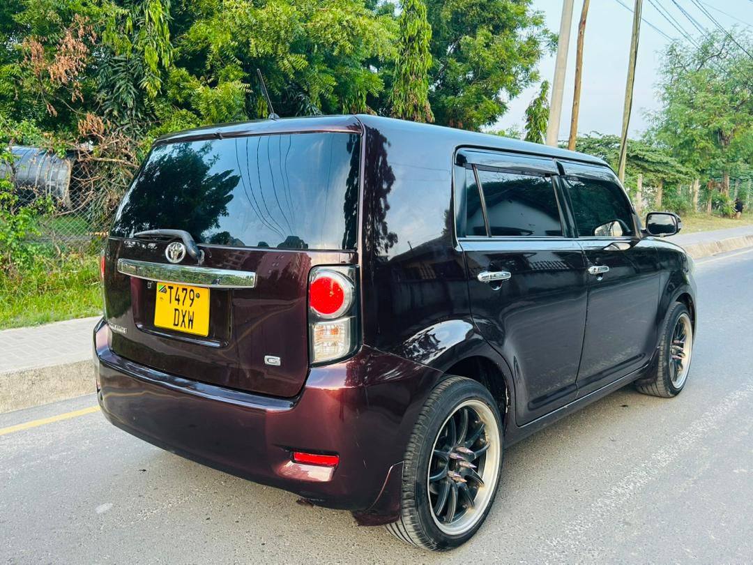 A picture of Toyota rumion