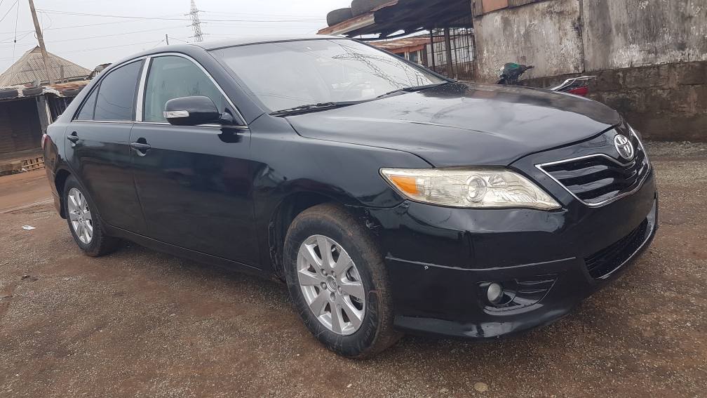 A picture of 2008 TOYOTA CAMRY V6 . 09125771985