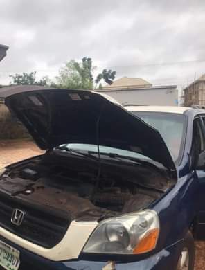 A picture of Clean Honda pilot Everything is working perfectly well Ac chilling