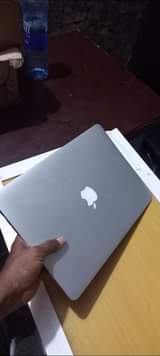 A picture of Macbook air haiwaki