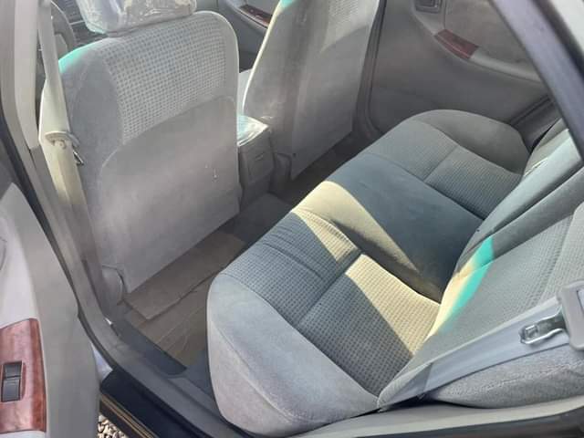 A picture of Toyota Corolla LE 2006 Belgium standard