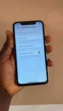 A picture of iPhone XR working perfectly