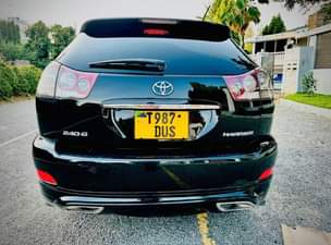 A picture of Toyota harrier